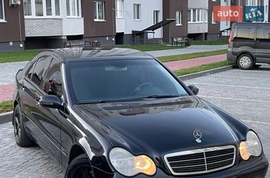 Седан Mercedes-Benz C-Class 2002 в Ильинцах