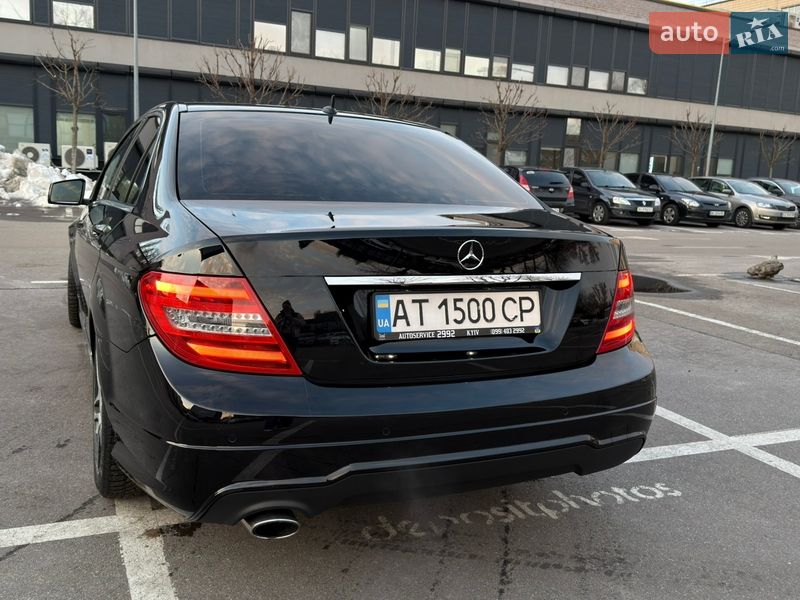Седан Mercedes-Benz C-Class 2013 в Киеве