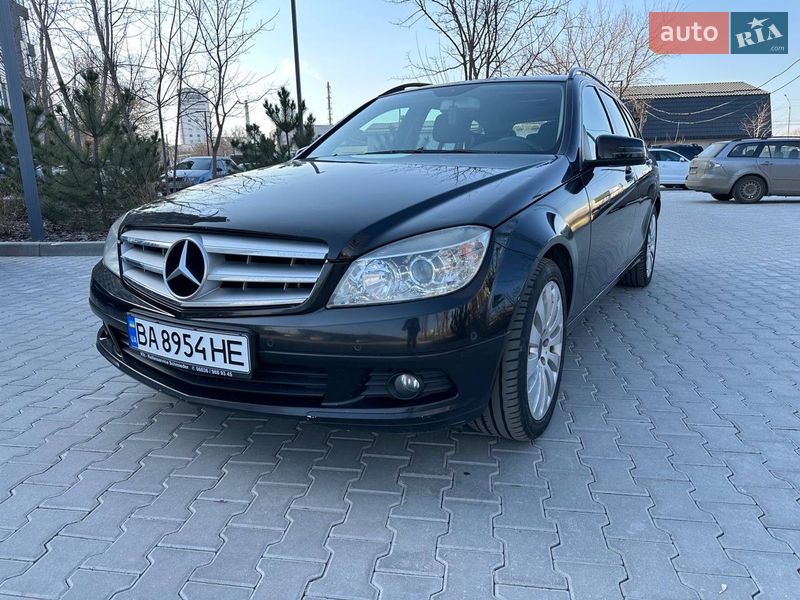Mercedes-Benz C-Class 2009