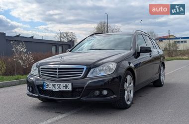 Універсал Mercedes-Benz C-Class 2013 в Дрогобичі