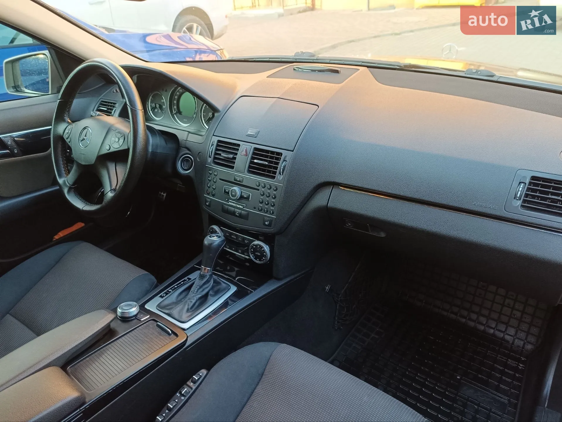 2010 Mercedes-Benz C-klasse - мініатюра 14