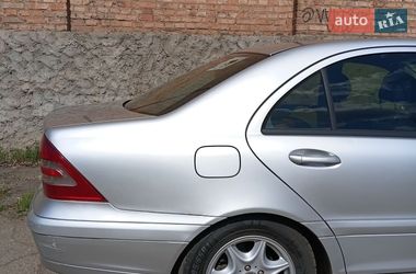 Седан Mercedes-Benz C-Class 2002 в Кривом Роге