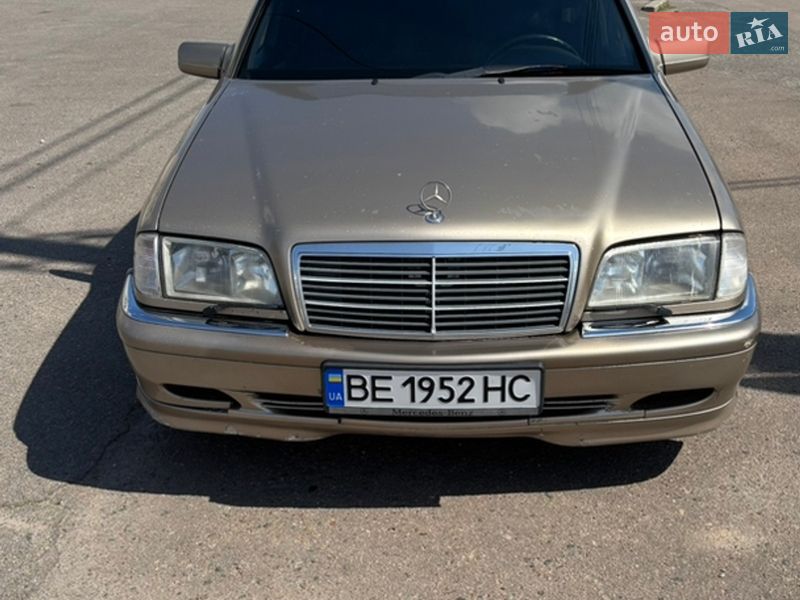 Седан Mercedes-Benz C-Class 2000 в Николаеве