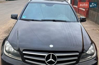 Универсал Mercedes-Benz C-Class 2014 в Луцке