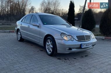 Седан Mercedes-Benz C-Class 2002 в Новоселиці