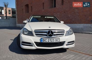 Седан Mercedes-Benz C-Class 2012 в Львові