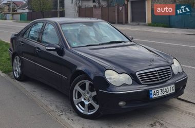 Седан Mercedes-Benz C-Class 2003 в Нових Петрівцях