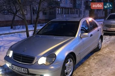 Седан Mercedes-Benz C-Class 2001 в Харькове