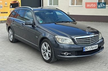 Универсал Mercedes-Benz C-Class 2010 в Волочиске