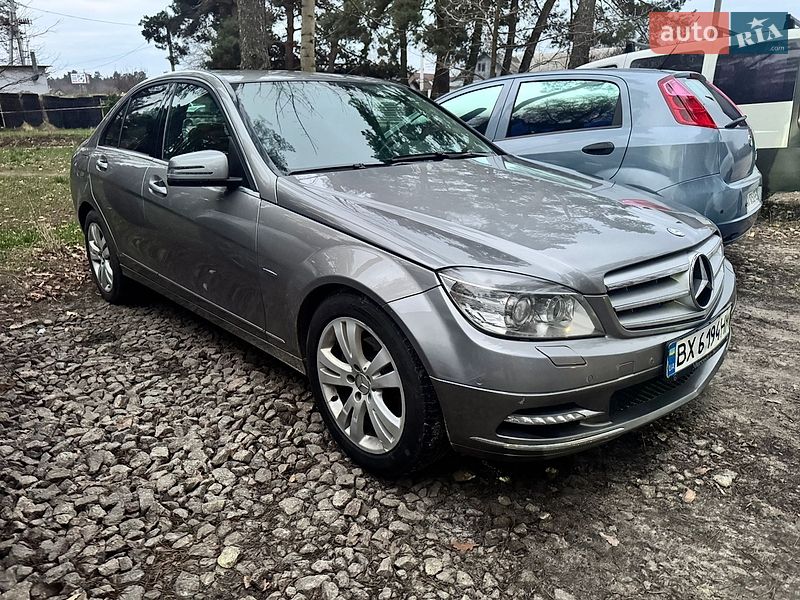 Mercedes-Benz C-Class 2011