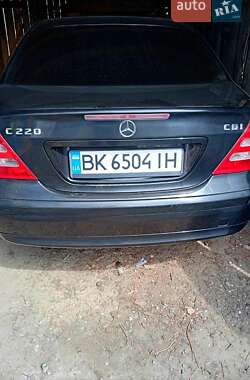Седан Mercedes-Benz C-Class 2003 в Кореці