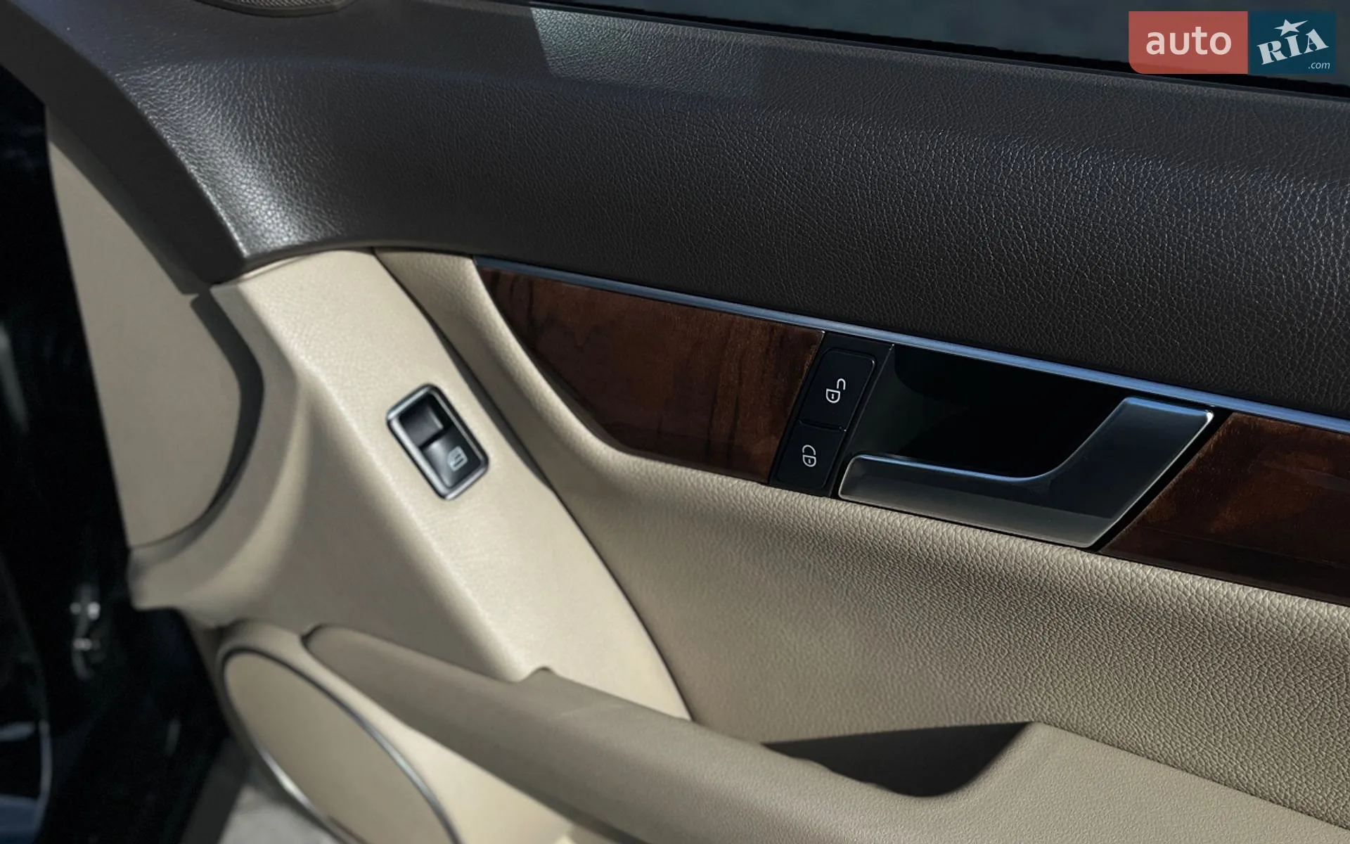 2014 Mercedes-Benz C-klasse - мініатюра 24