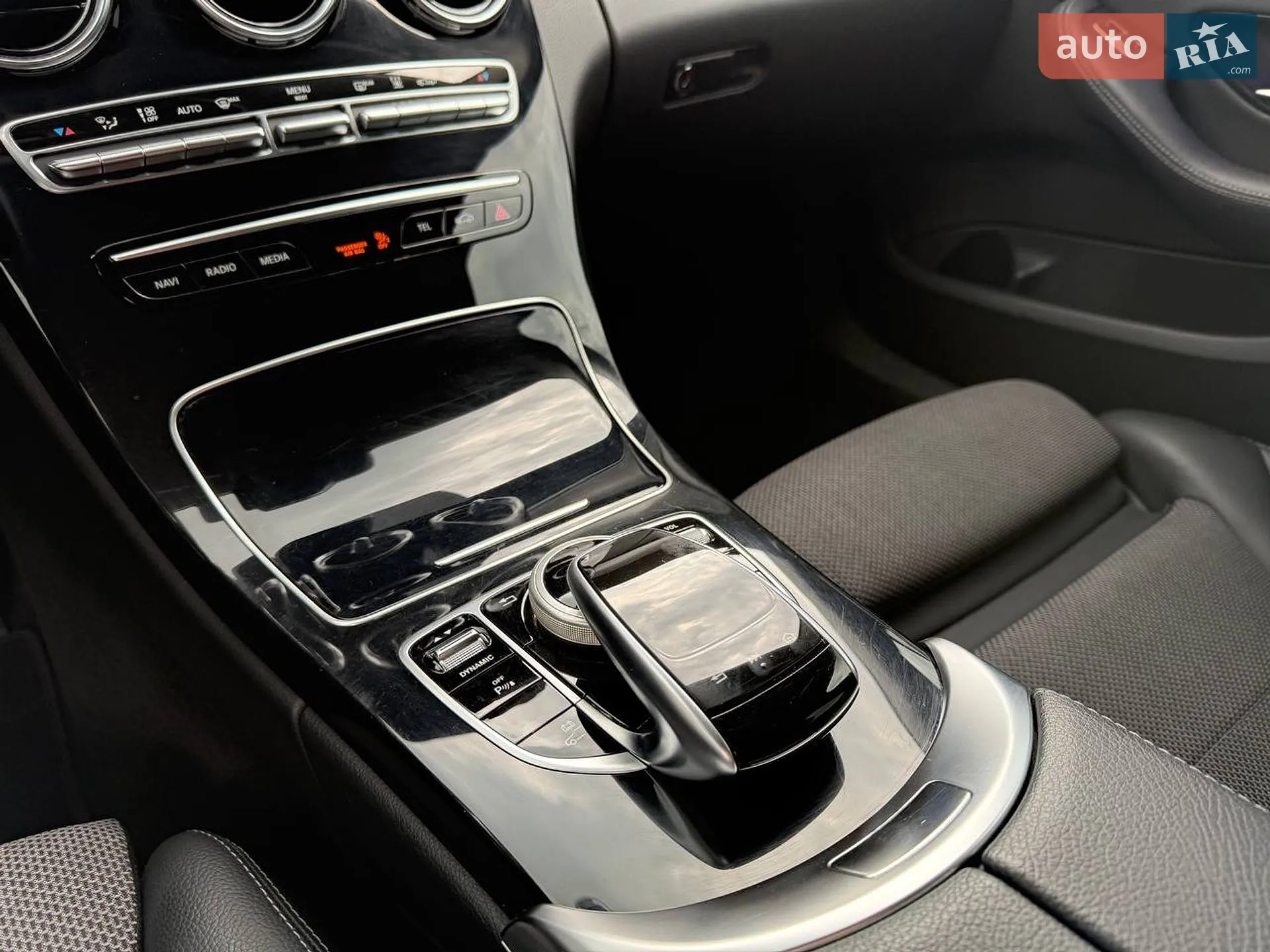 2020 Mercedes-Benz C-klasse - мініатюра 28