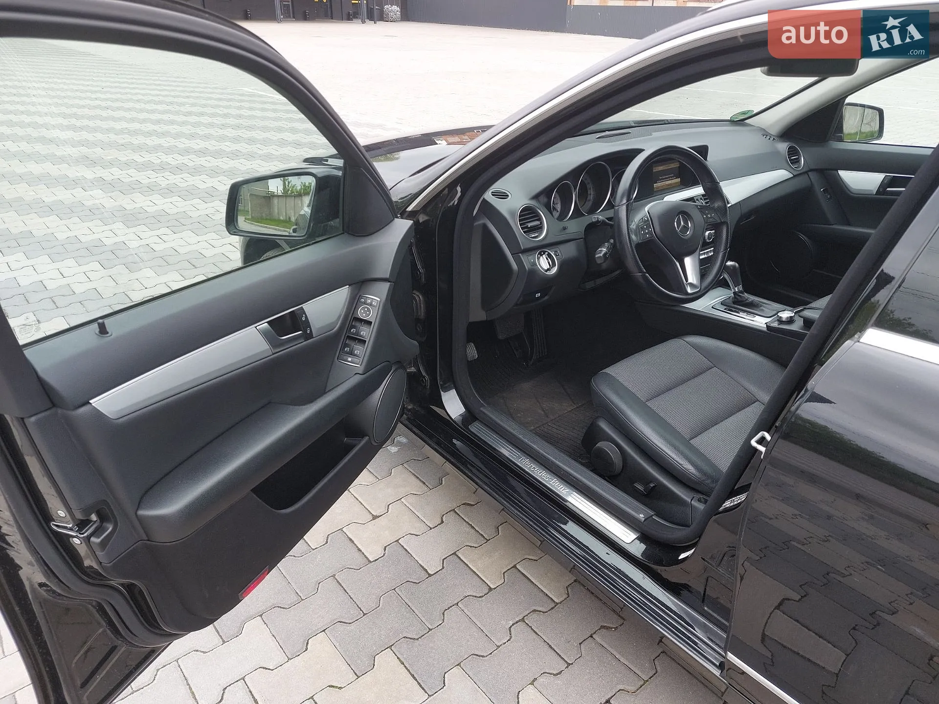 2011 Mercedes-Benz C-klasse - мініатюра 8