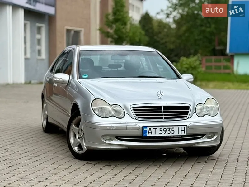 Mercedes-Benz C-Class 2003 VIN WDB2030461F492287 фото оголошення 5 з 50