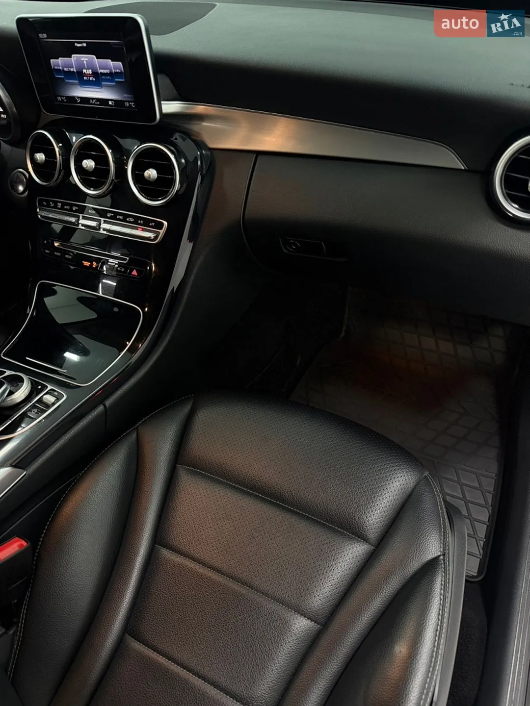 2016 Mercedes-Benz C-klasse - мініатюра 21
