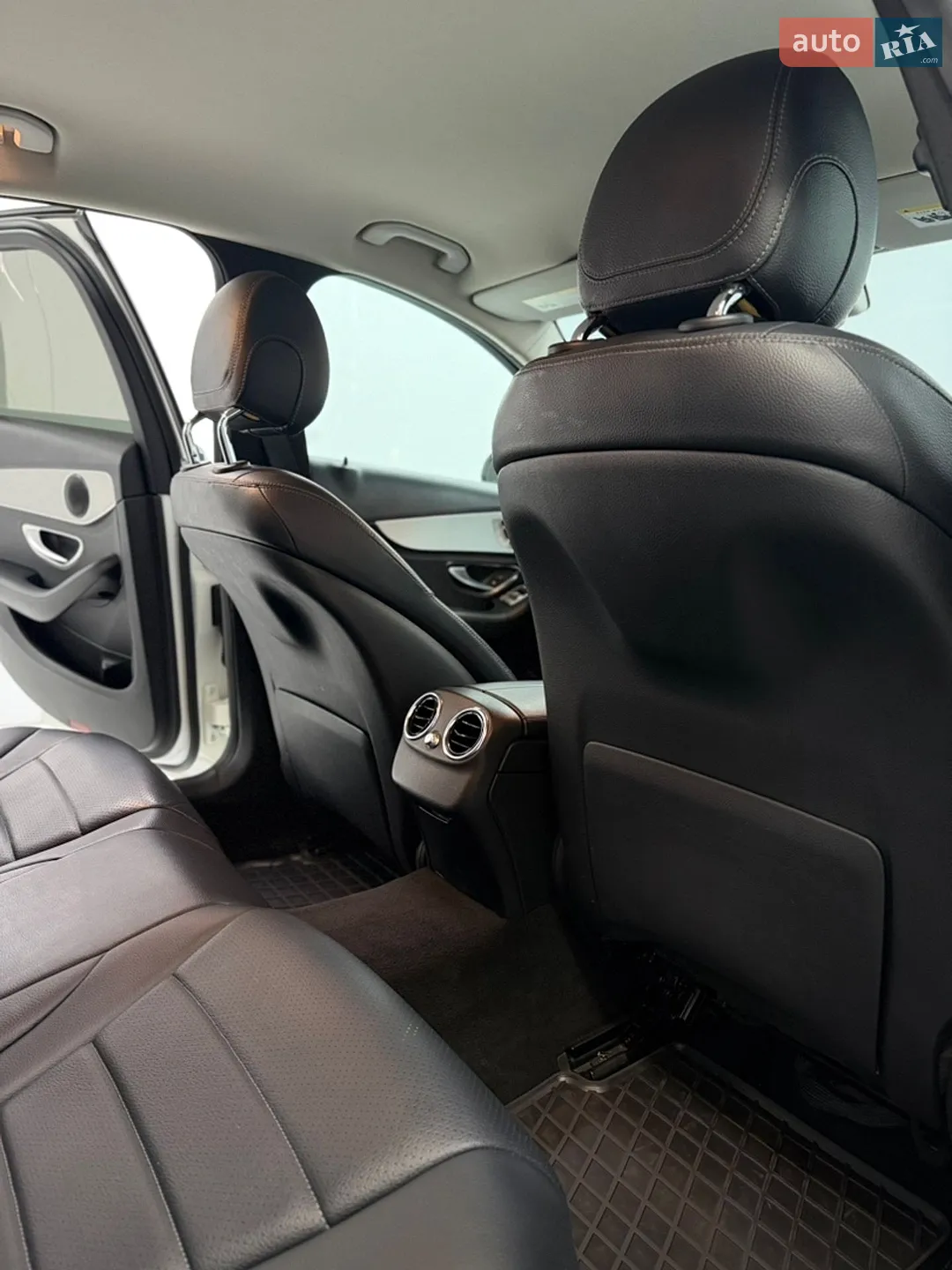 2016 Mercedes-Benz C-klasse - мініатюра 26