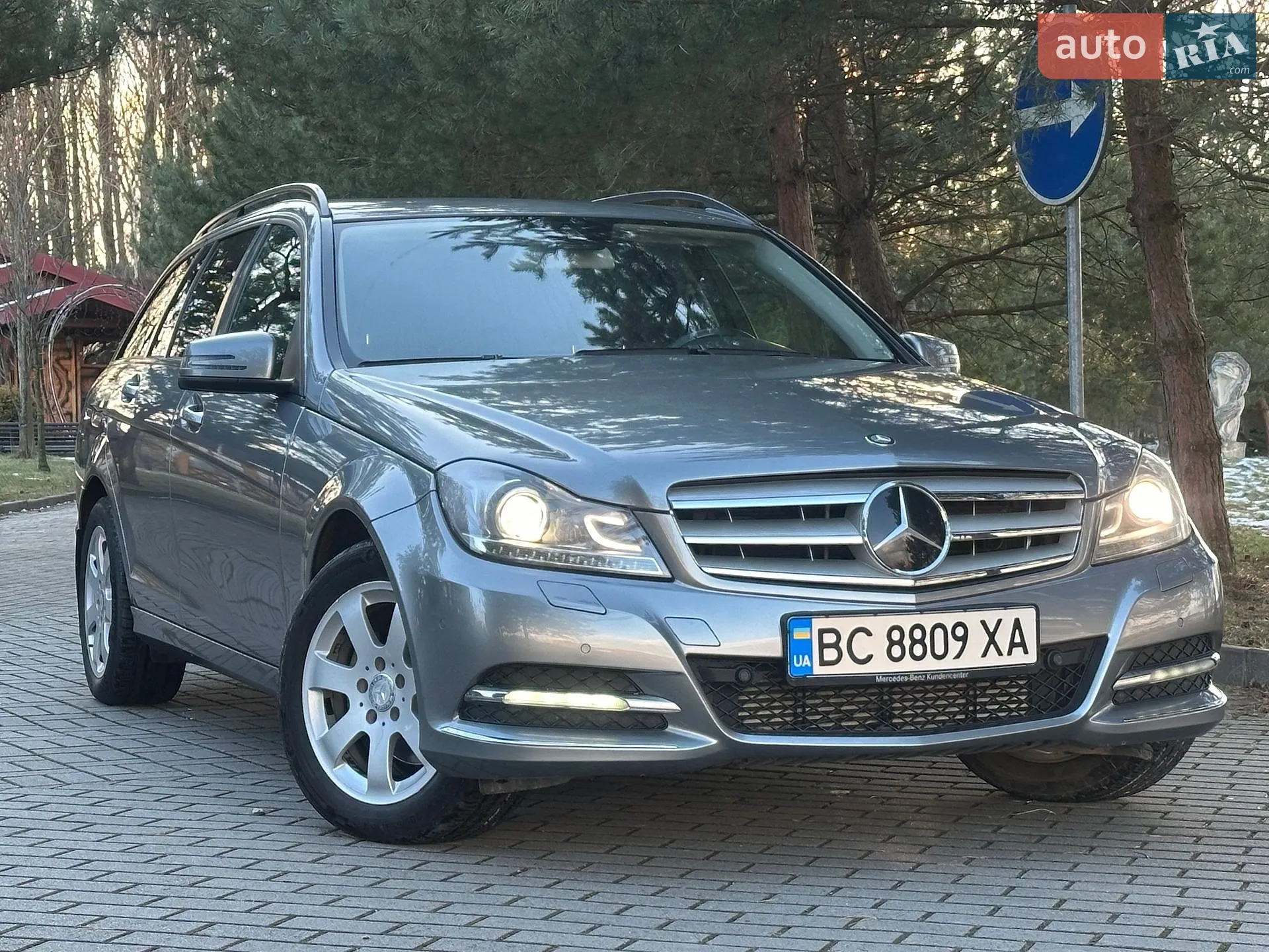 2013 Mercedes-Benz C-klasse - мініатюра 2