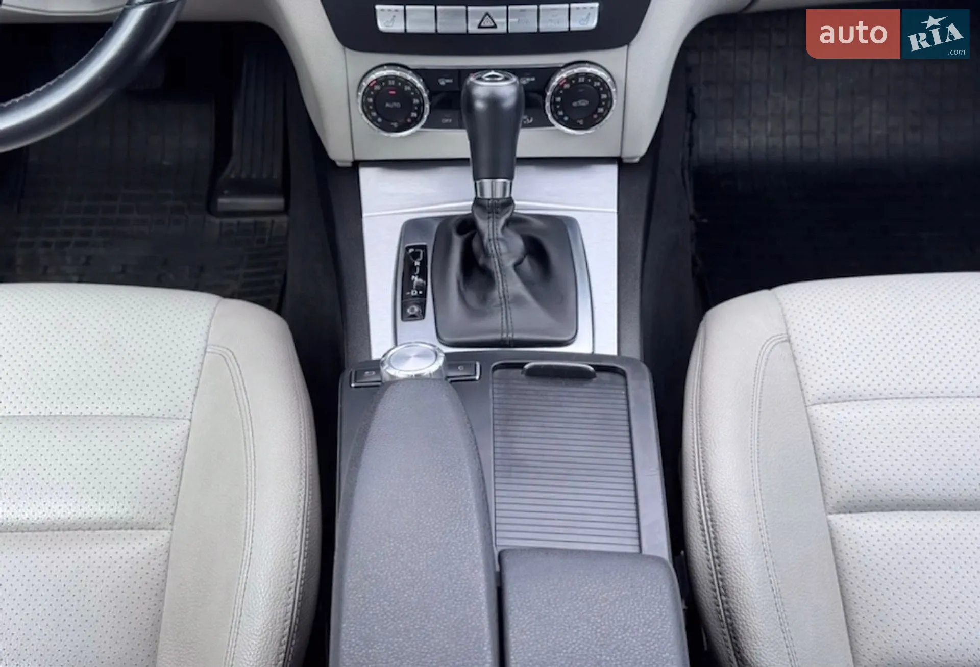 2012 Mercedes-Benz C-klasse - мініатюра 14