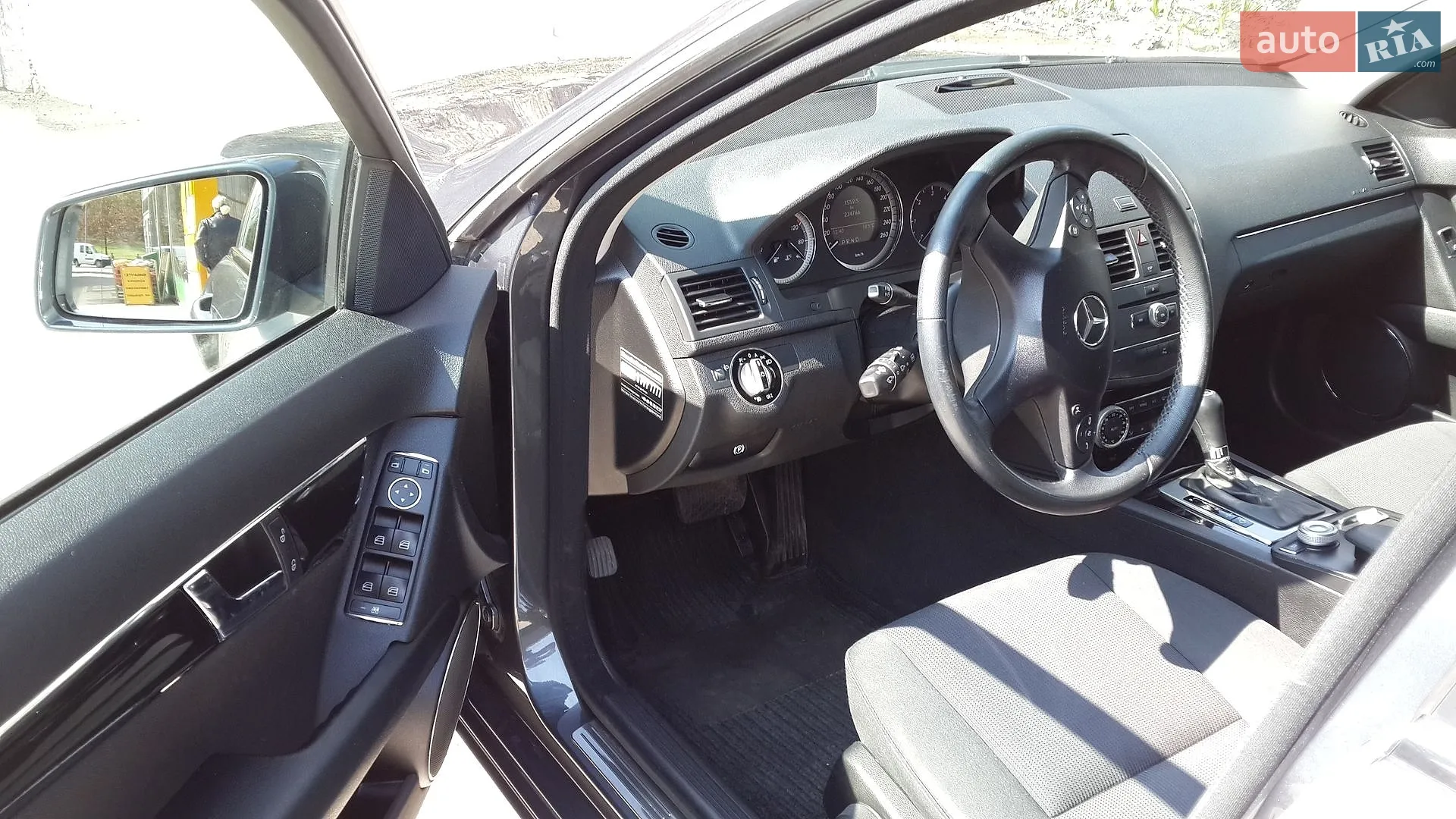 2010 Mercedes-Benz C-klasse - мініатюра 10