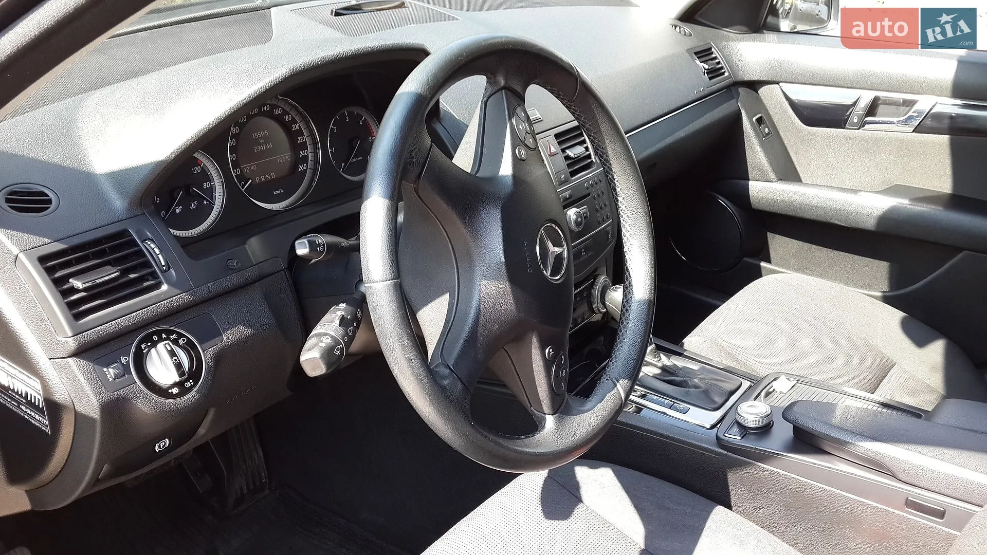2010 Mercedes-Benz C-klasse - мініатюра 11