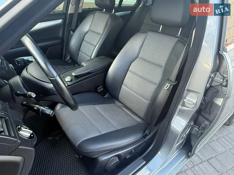 Mercedes-Benz C-Class 2009 VIN WDD2040871F458048 фото оголошення 16 з 91