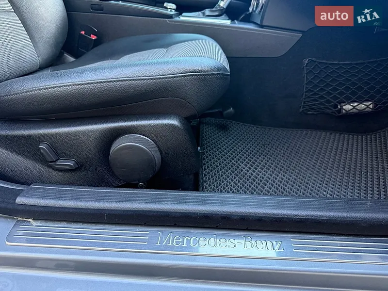 Mercedes-Benz C-Class 2009 VIN WDD2040871F458048 фото оголошення 27 з 91