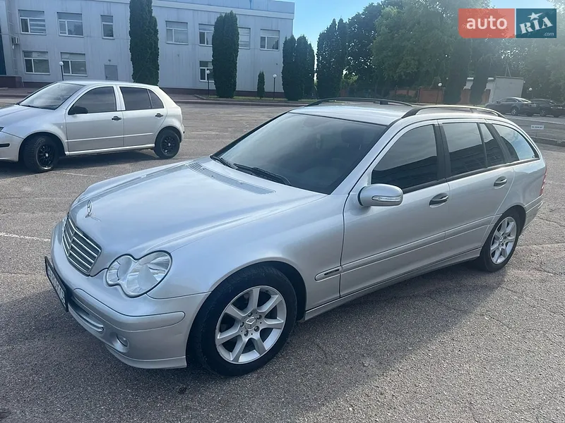 Mercedes-Benz C-Class 2005