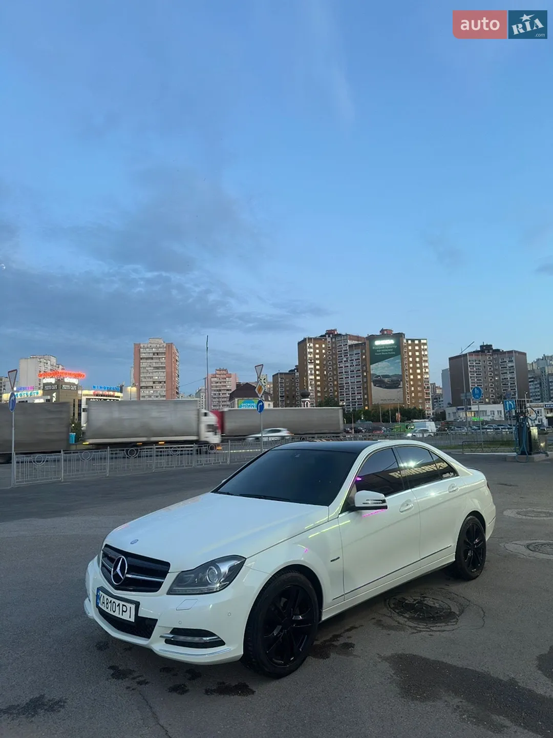 2011 Mercedes-Benz C-klasse - мініатюра 3