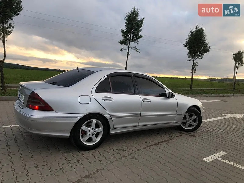 Mercedes-Benz C-Class 2000 VIN WDB2030451F013200 фото оголошення 8 з 42