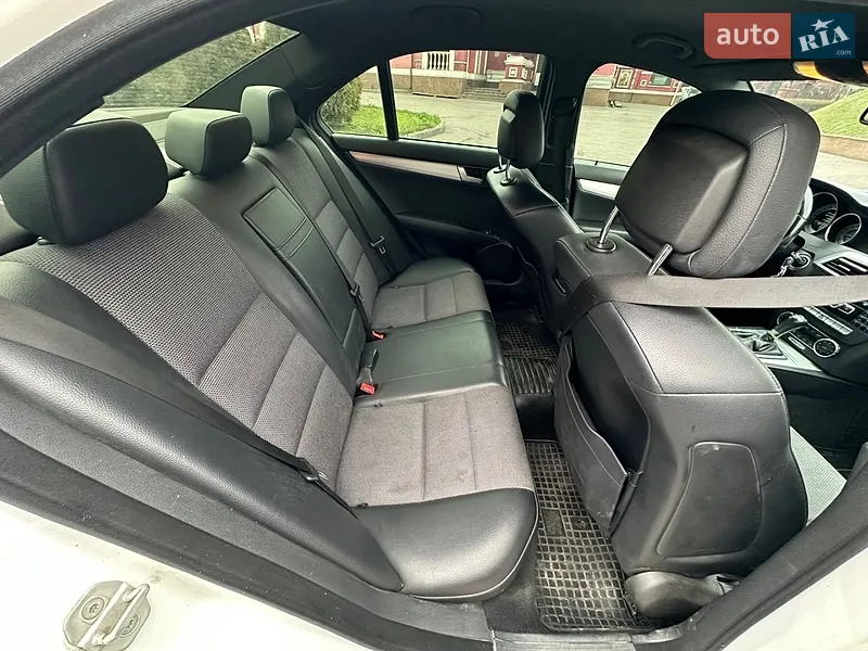 Mercedes-Benz C-Class 2013 VIN WDD2040841A921279 фото оголошення 21 з 74