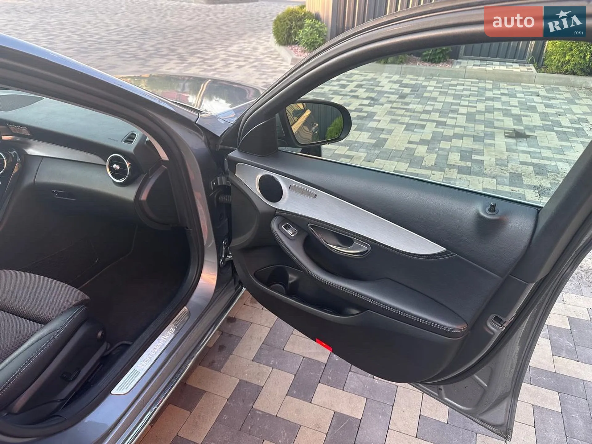 2015 Mercedes-Benz C-klasse - мініатюра 24