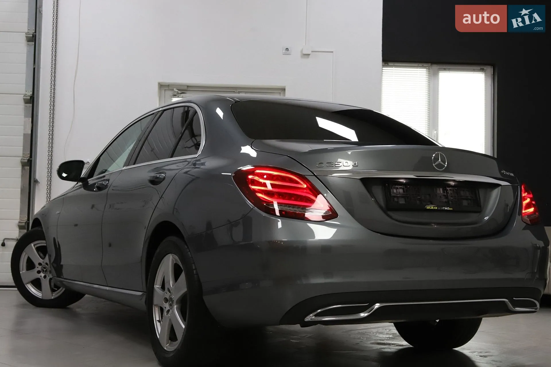 2017 Mercedes-Benz C-klasse - мініатюра 25