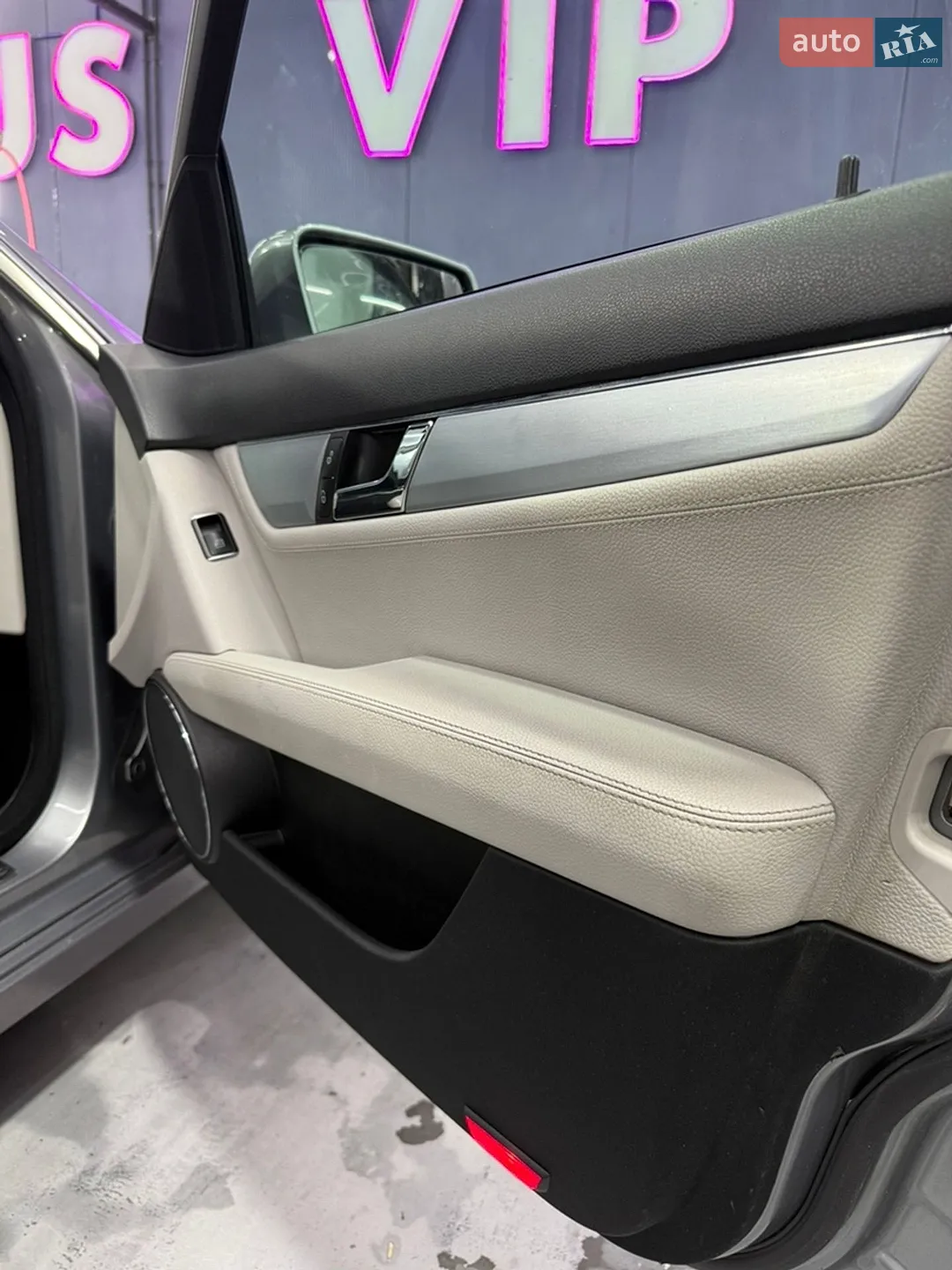 2011 Mercedes-Benz C-klasse - мініатюра 11