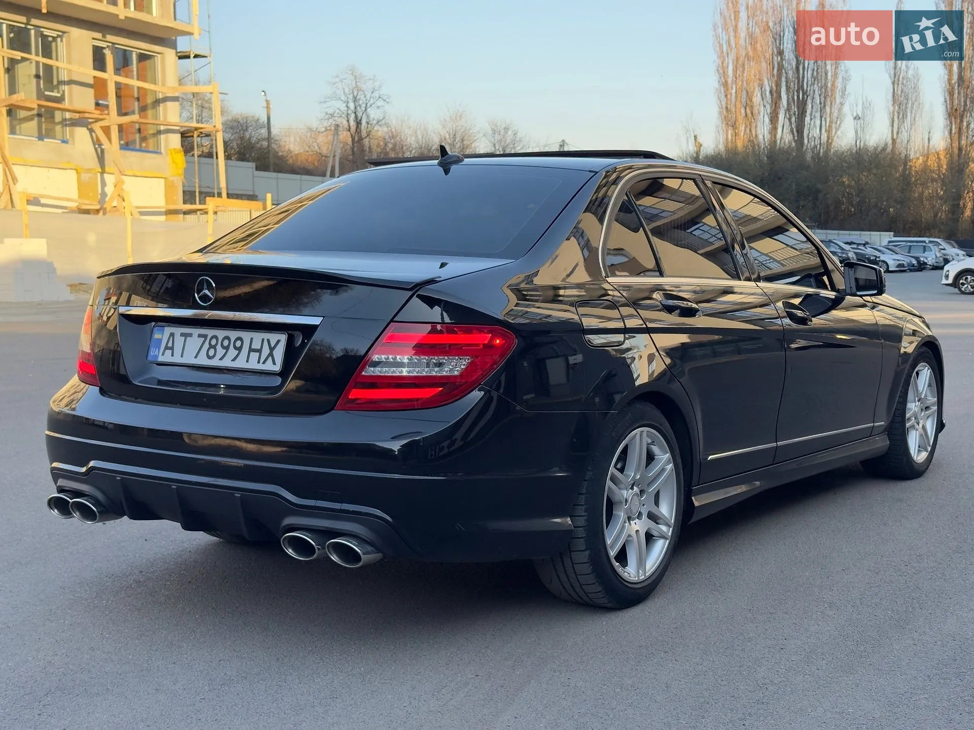 Mercedes-Benz C-Class 2014 VIN WDDGF8AB9EA945872 фото оголошення 4 з 17