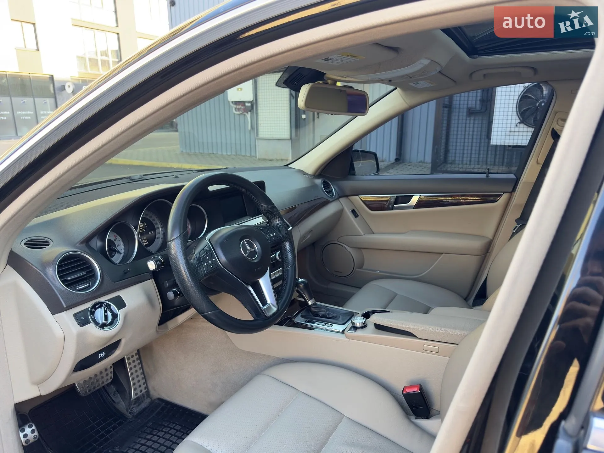 2014 Mercedes-Benz C-klasse - мініатюра 8