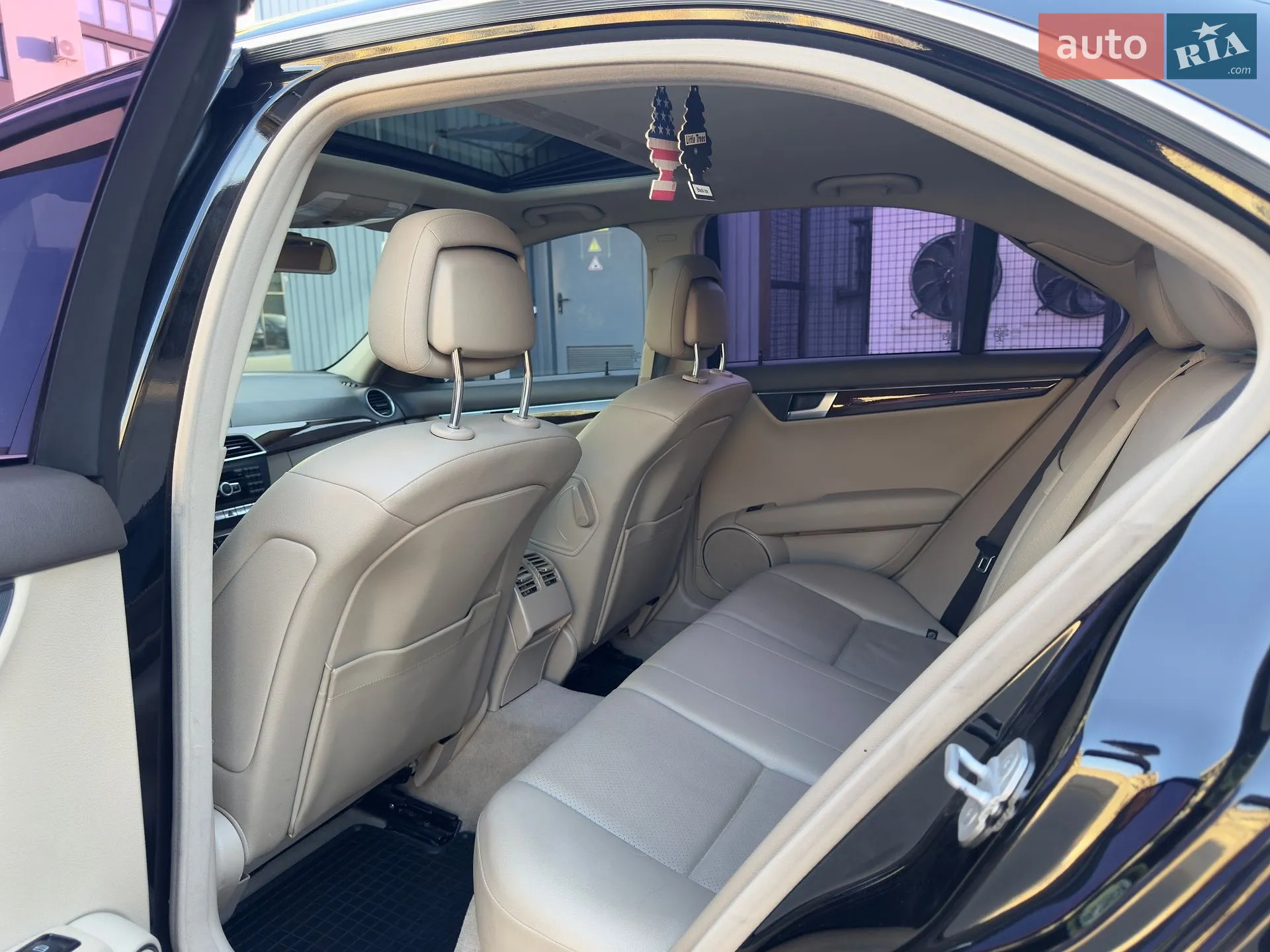 2014 Mercedes-Benz C-klasse - мініатюра 10