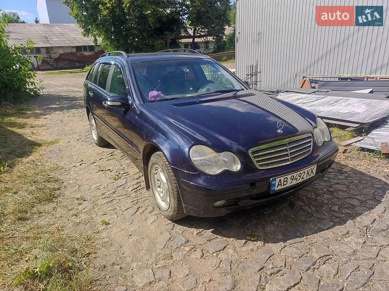 Mercedes-Benz C-Class 2005
