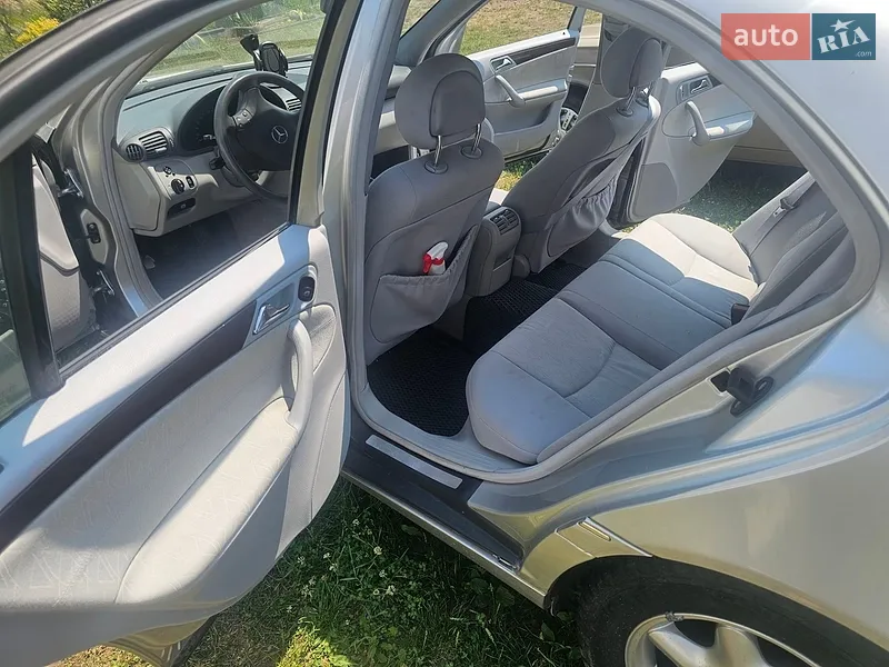Mercedes-Benz C-Class 2003 VIN WDB2030461A579775 фото оголошення 18 з 60