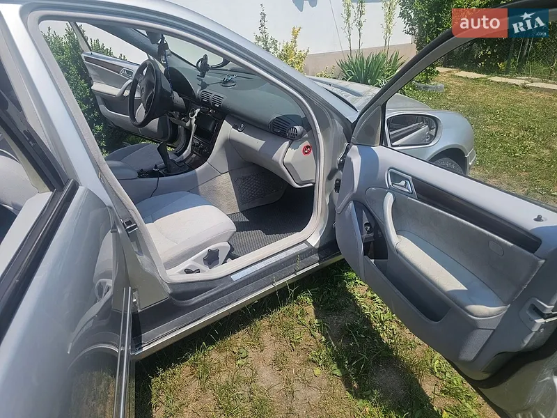 Mercedes-Benz C-Class 2003 VIN WDB2030461A579775 фото оголошення 20 з 60