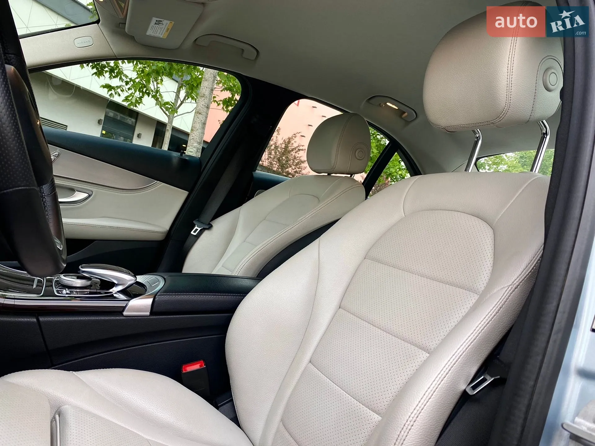 Mercedes-Benz C-Class 2015 VIN 55SWF4JBXFU074339 фото оголошення 17 з 24