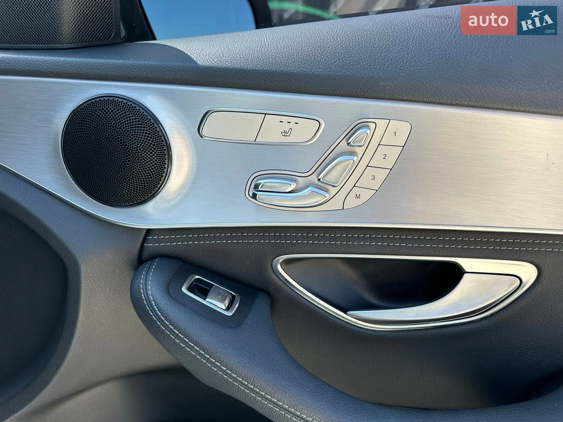 2015 Mercedes-Benz C-klasse - мініатюра 26