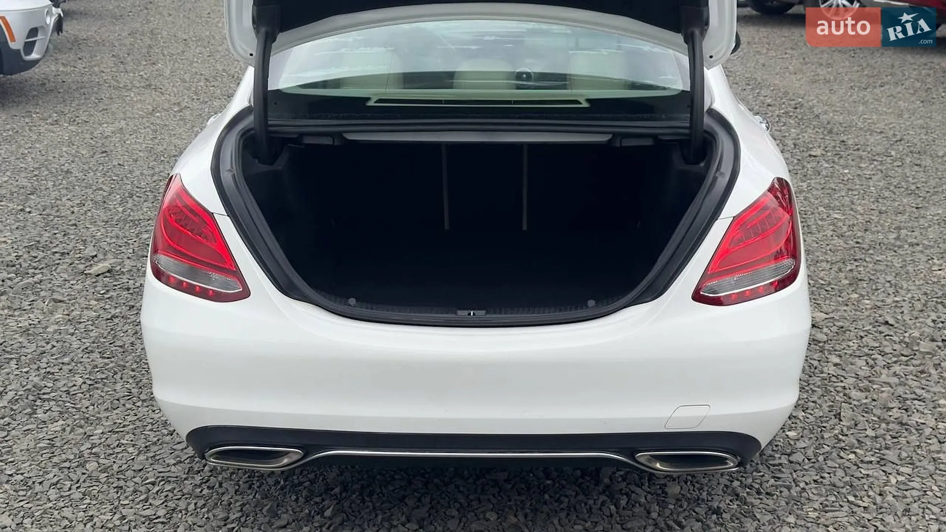 2016 Mercedes-Benz C-klasse - мініатюра 14