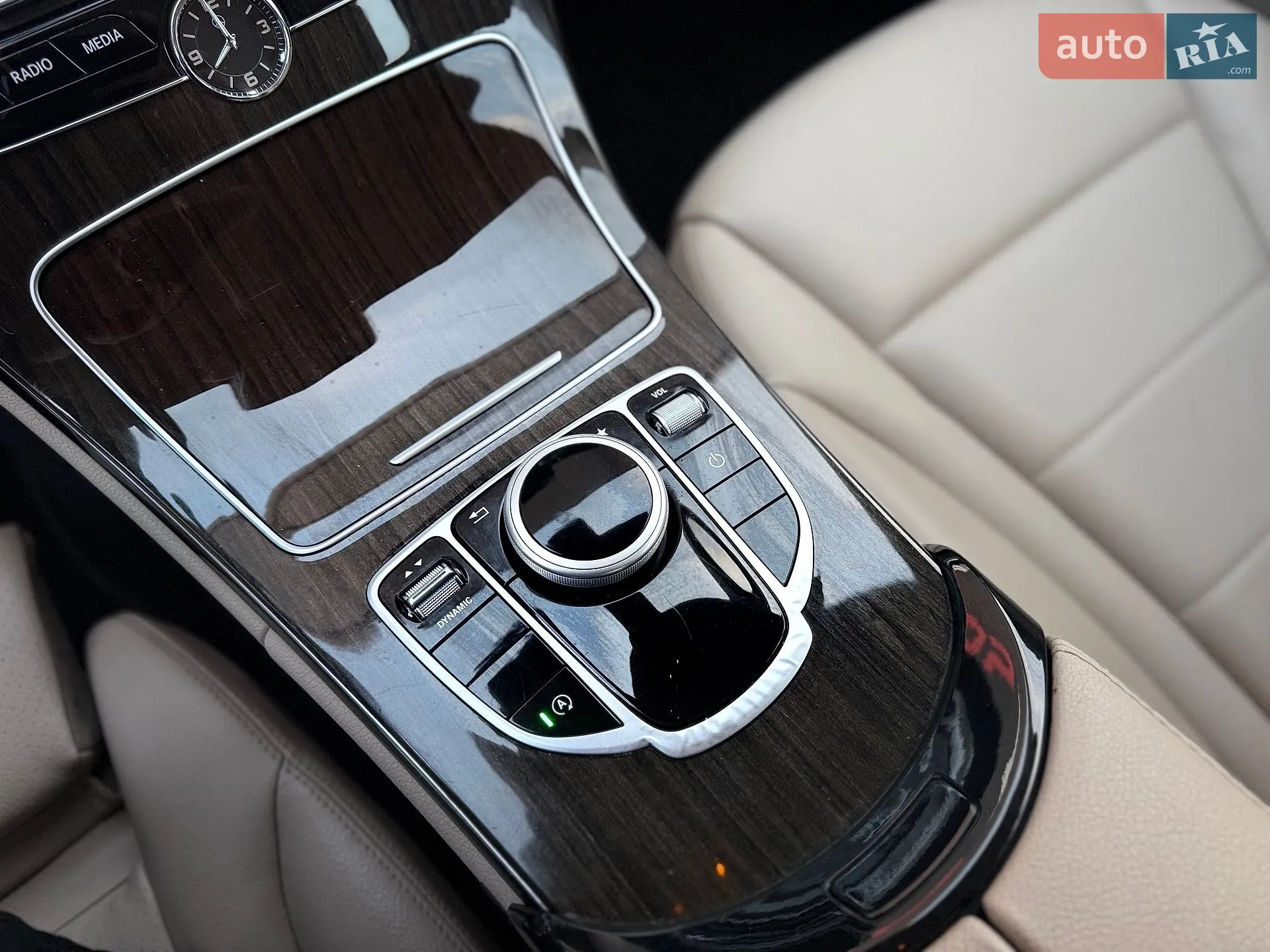 2016 Mercedes-Benz C-klasse - мініатюра 32