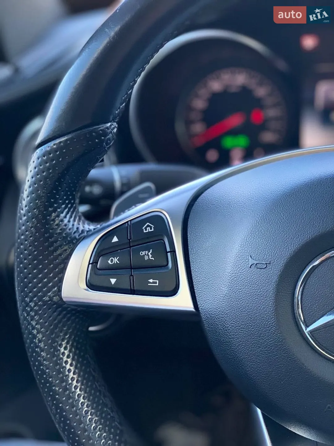 2017 Mercedes-Benz C-klasse - мініатюра 33
