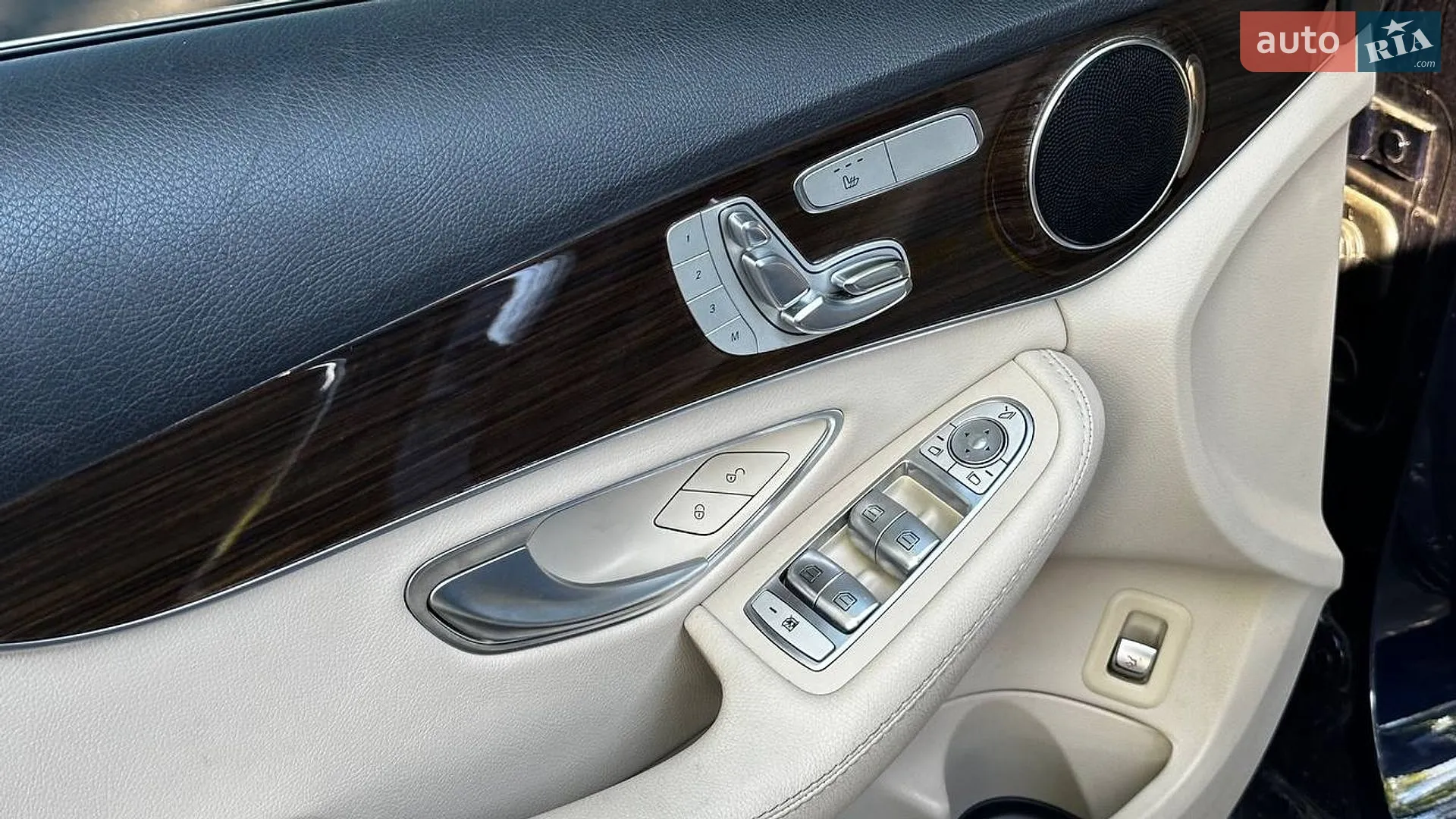 2017 Mercedes-Benz C-klasse - мініатюра 11