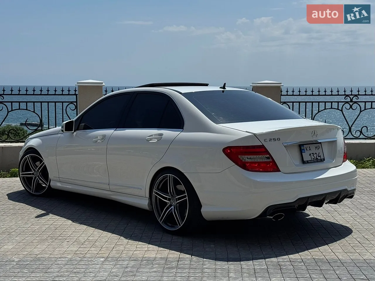 2016 Mercedes-Benz GLE - мініатюра 12