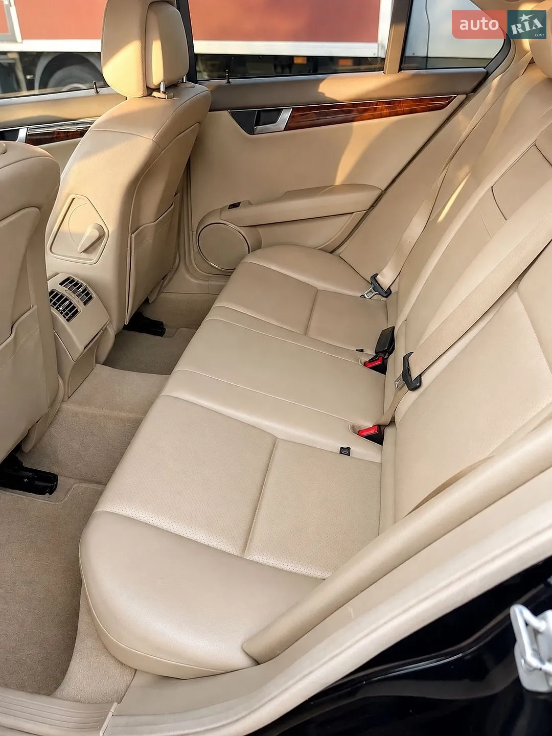 2011 Mercedes-Benz C-klasse - мініатюра 4