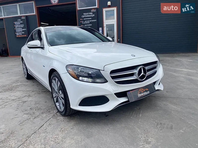 Mercedes-Benz C-Class