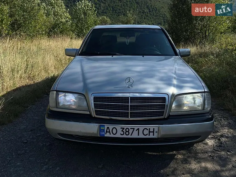 Mercedes-Benz C-Class 1995